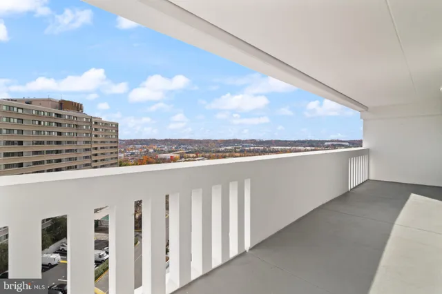 a view of terrace with city view