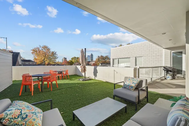 $249,900 | 932 North Broadway Street, Unit 4, Indianapolis, IN 46202