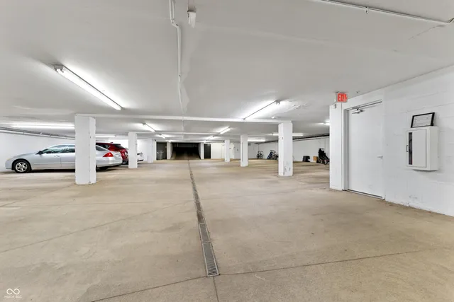 $249,900 | 932 North Broadway Street, Unit 4, Indianapolis, IN 46202