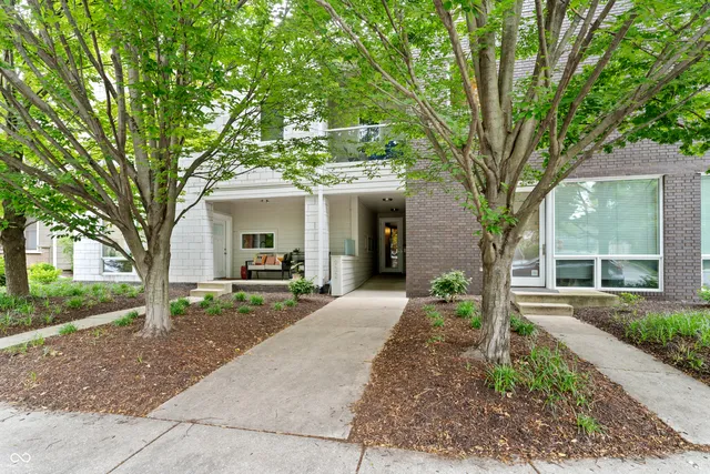 $249,900 | 932 North Broadway Street, Unit 4, Indianapolis, IN 46202