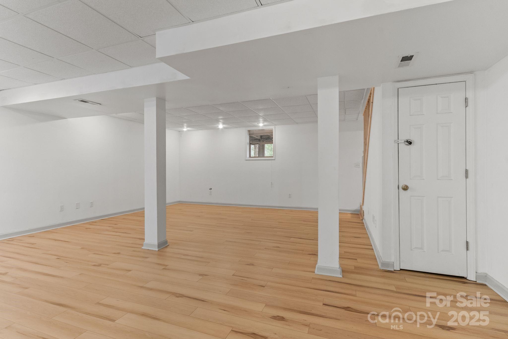 14 South Ridge Place Arden, NC 28704 - Photo 26 of 32 a view of an empty room