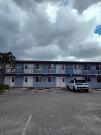 $1,750 | 655 Eldron Drive, Unit 15, Miami Springs, FL 33166