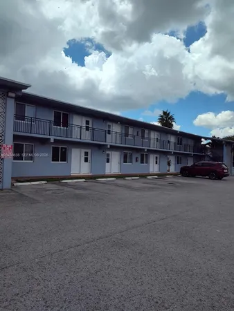 $1,750 | 655 Eldron Drive, Unit 15, Miami Springs, FL 33166