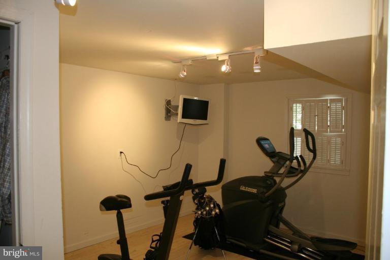 105 Edgewater Road Severna Park, MD 21146 - Photo 25 of 29 Exercise Room can be converted back to Bed Room