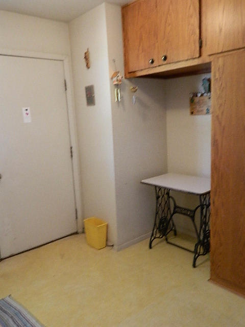 3031 Montgomery Road Red Bluff, CA 96080 - Photo 7 of 21 Ample Foom in Laundry