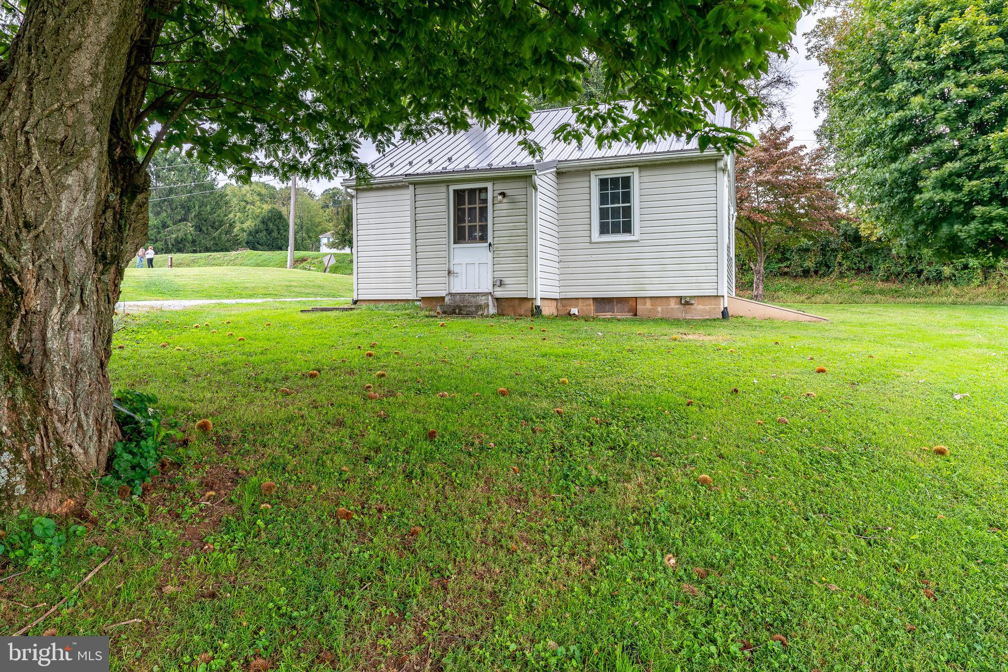 433 Ashville Road Oxford, PA 19363 - Photo 2 of 33 Back View of Home