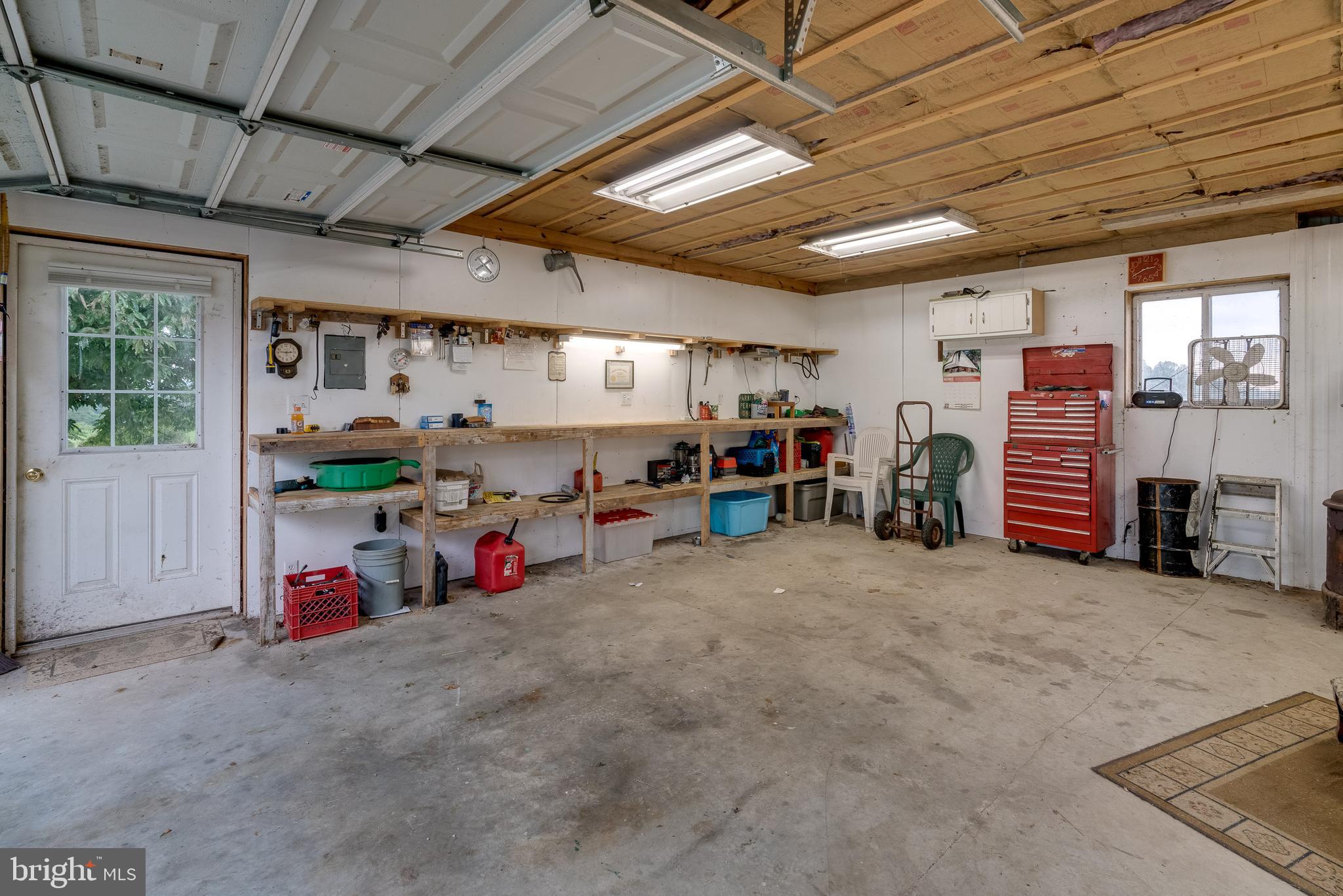 433 Ashville Road Oxford, PA 19363 - Photo 26 of 33 Garage/Workshop View