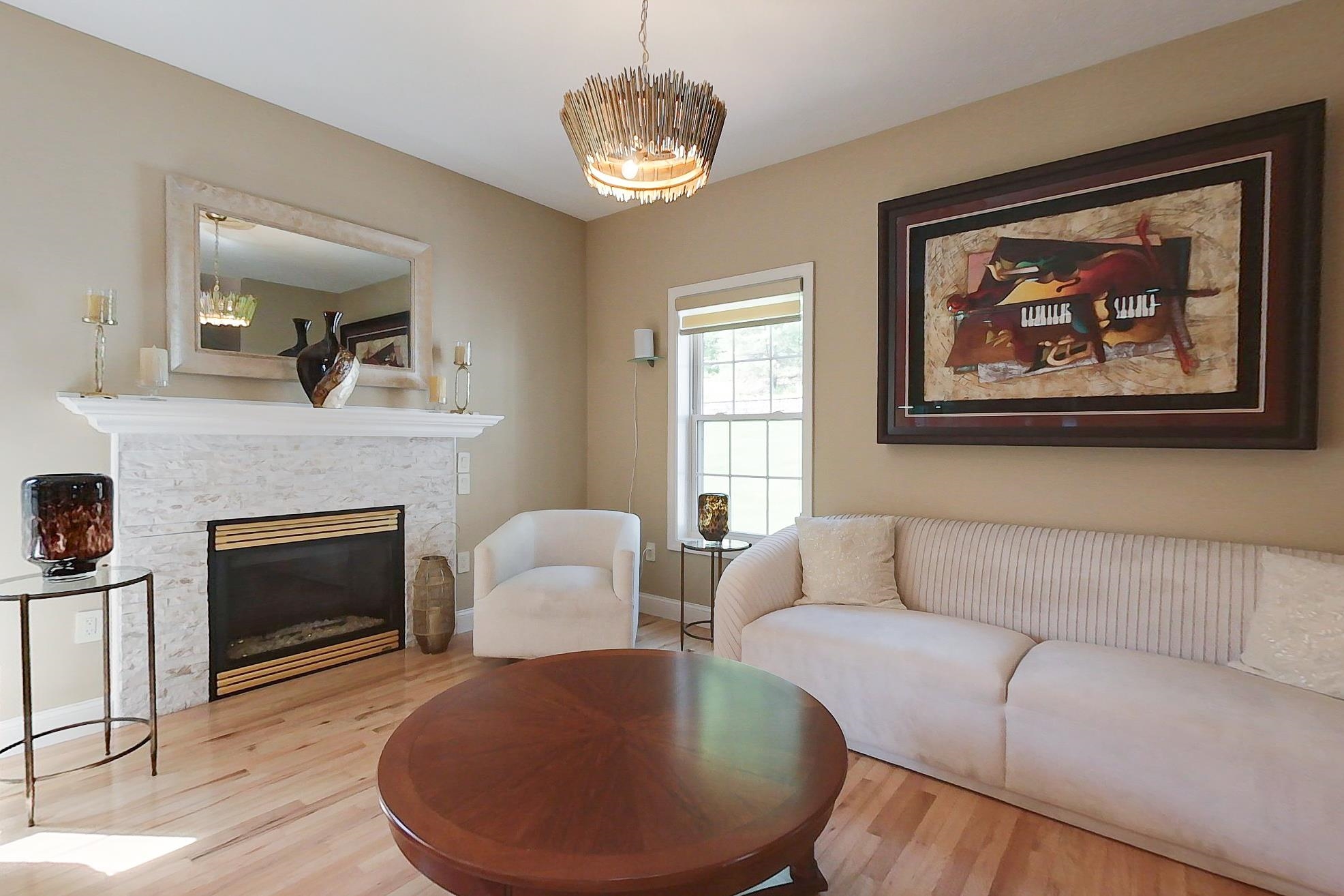 27 Hollow Ridge Drive, Unit 12 Nashua, NH 03062 - Photo 7 of 37