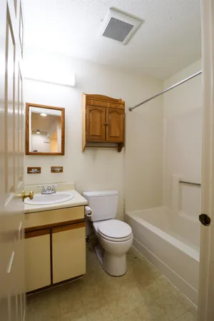 $224,000 | 30 Wolf Road, Unit 204, Lebanon, NH 03766