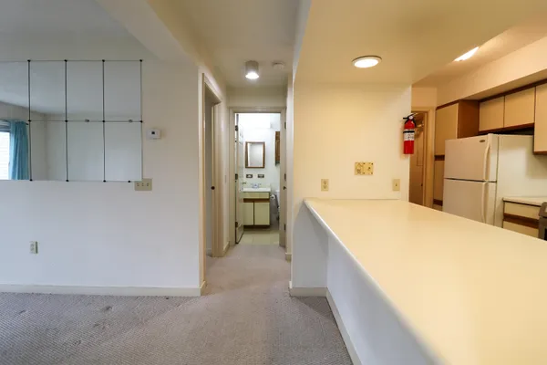 $224,000 | 30 Wolf Road, Unit 204, Lebanon, NH 03766