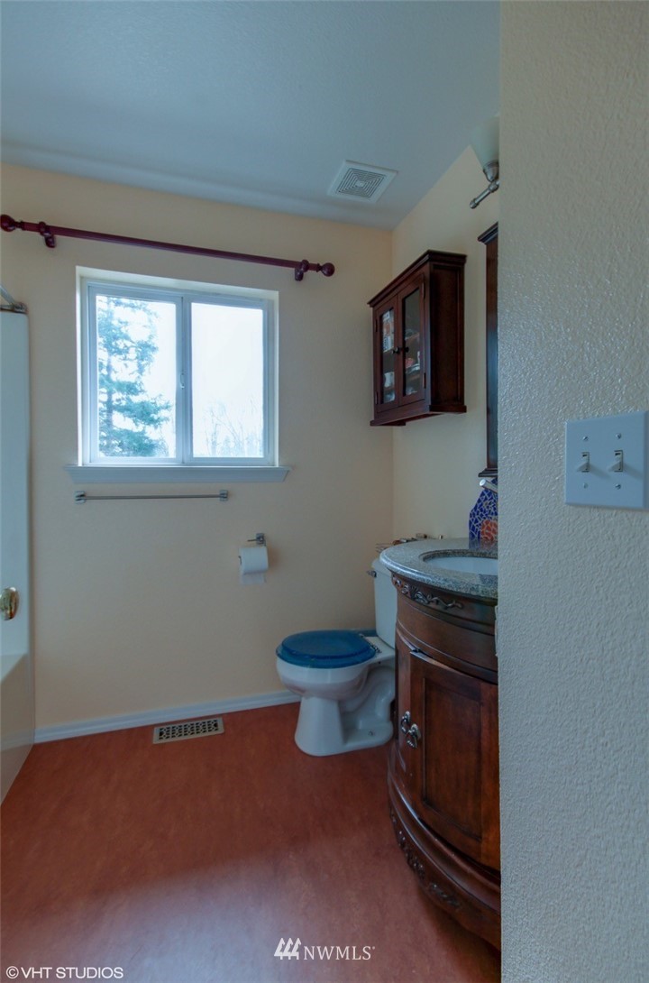 4502 Ruddell Road Southeast Lacey, WA 98503 - Photo 14 of 25 Gallery Image 14