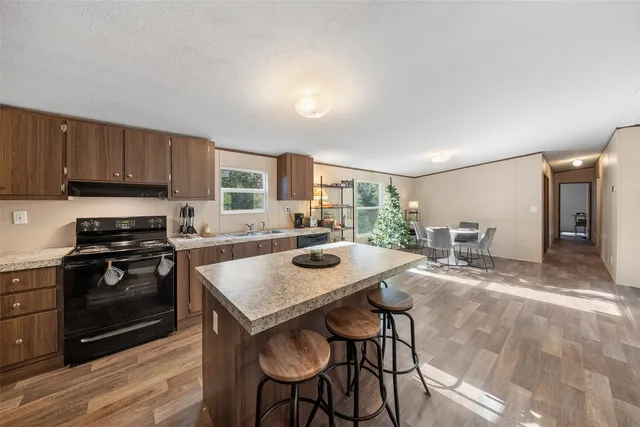 $850,000 | 224 Comanche Road, Oakhurst, TX 77359