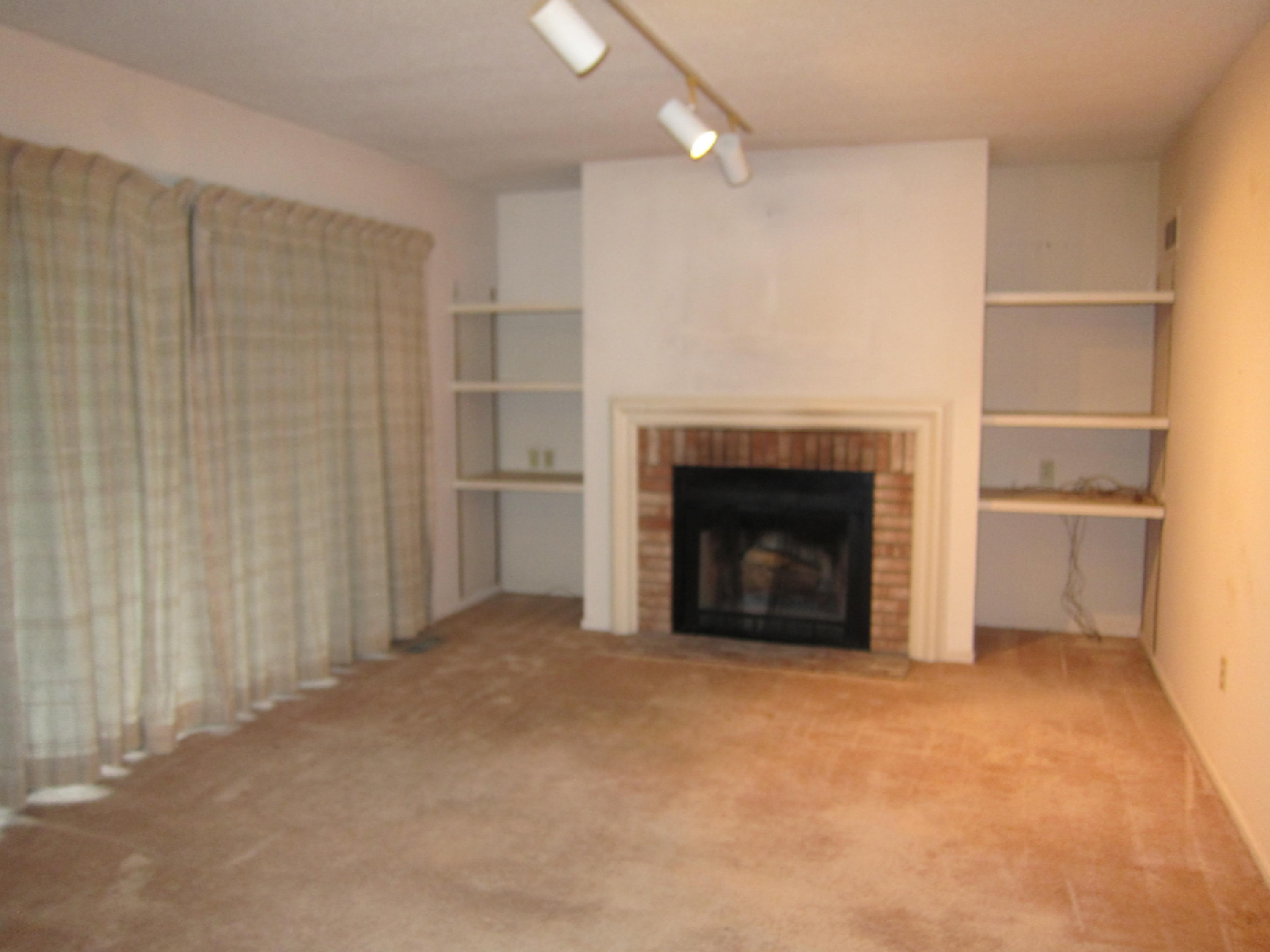 3752 Cedaridge Road Kalamazoo, MI 49008 - Photo 4 of 14 IMG_4933