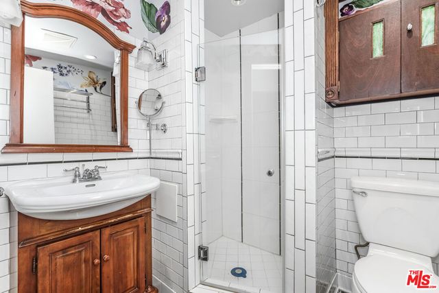 $5,900 | 8550 Holloway Drive, Unit 402, West Hollywood, CA 90069