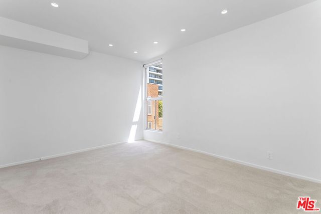 $5,900 | 8550 Holloway Drive, Unit 402, West Hollywood, CA 90069