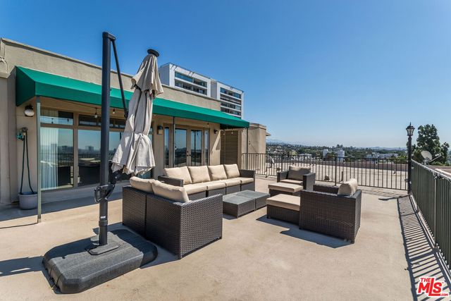 $5,900 | 8550 Holloway Drive, Unit 402, West Hollywood, CA 90069