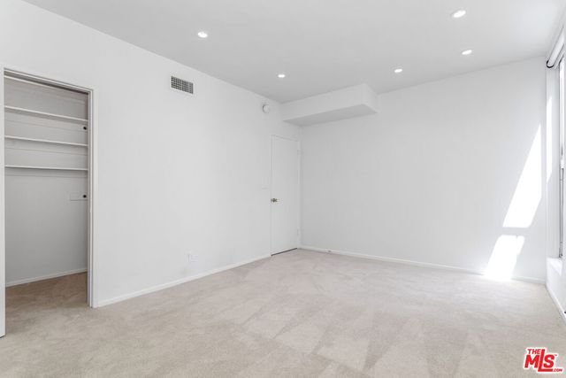 $5,900 | 8550 Holloway Drive, Unit 402, West Hollywood, CA 90069