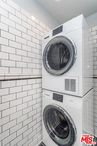 $5,900 | 8550 Holloway Drive, Unit 402, West Hollywood, CA 90069