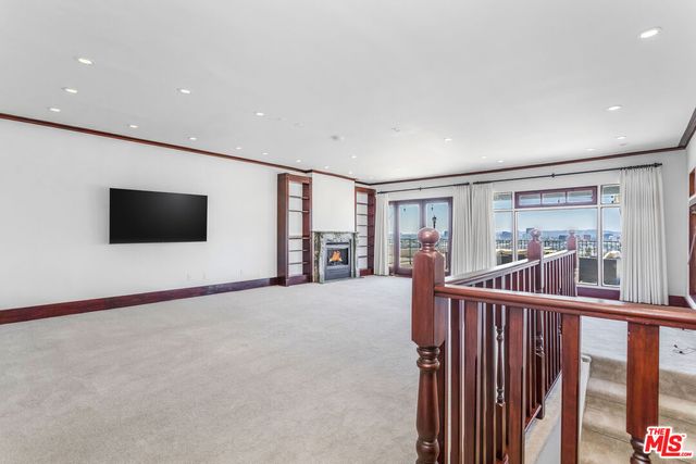 $5,900 | 8550 Holloway Drive, Unit 402, West Hollywood, CA 90069