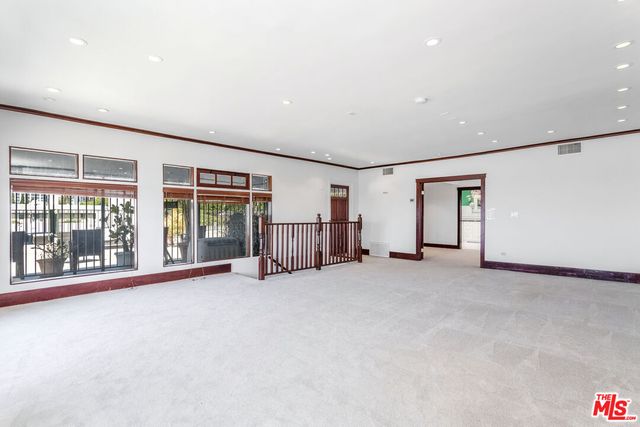 $5,900 | 8550 Holloway Drive, Unit 402, West Hollywood, CA 90069