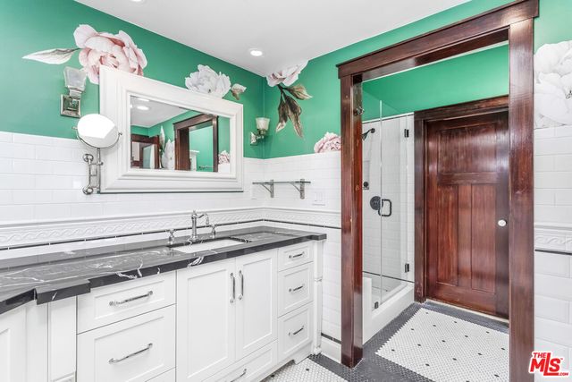 $5,900 | 8550 Holloway Drive, Unit 402, West Hollywood, CA 90069