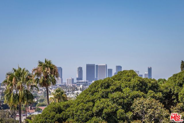 $5,900 | 8550 Holloway Drive, Unit 402, West Hollywood, CA 90069