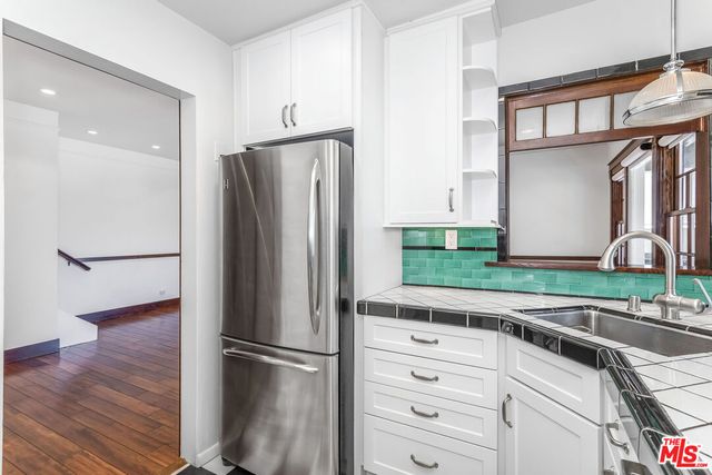 $5,900 | 8550 Holloway Drive, Unit 402, West Hollywood, CA 90069