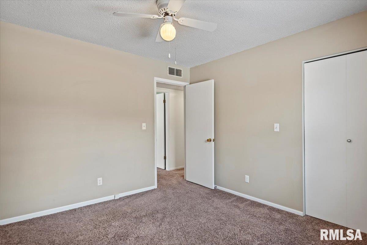 14077 St Joseph Road Athens, IL 62613 - Photo 23 of 28 Gallery Image 23