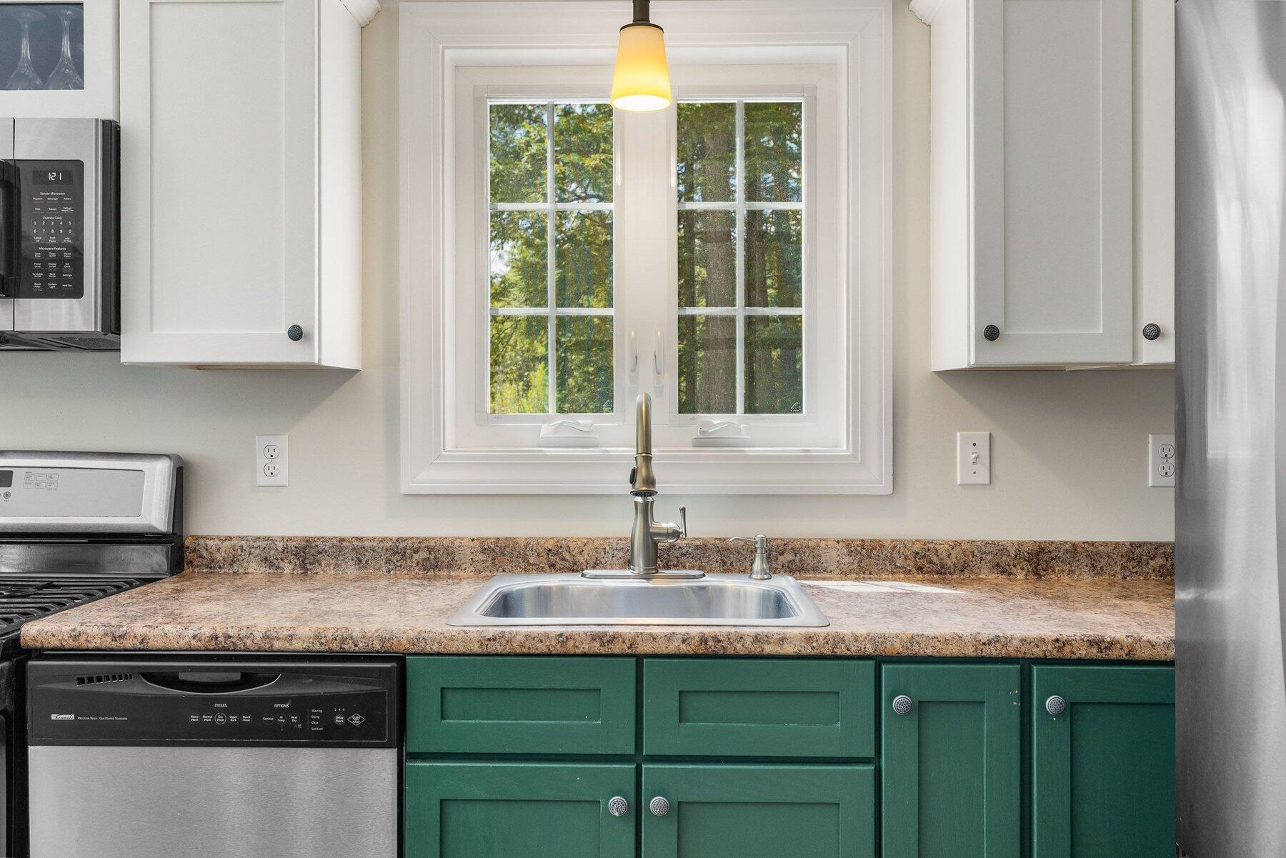 127 North Shore Road Gray, ME 04039 - Photo 12 of 49 012_seacoastrephoto-12_948
