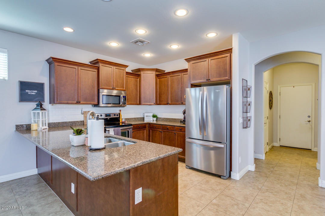 3455 East Sheffield Road Gilbert, AZ 85296 - Photo 4 of 25 Counter Top