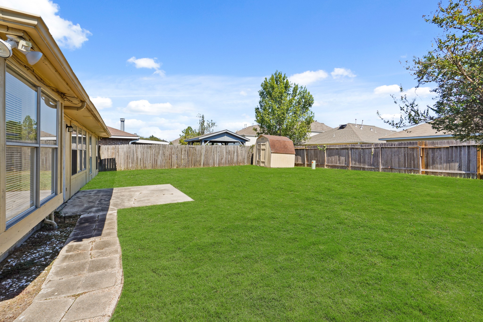 16885 Blue Jay Street Conroe, TX 77385 - Photo 2 of 10