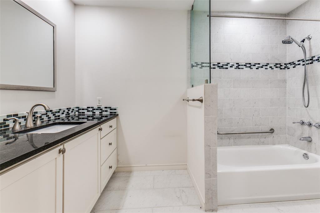 9759 Shoreview Road Dallas, TX 75238 - Photo 12 of 17 Gallery Image 12