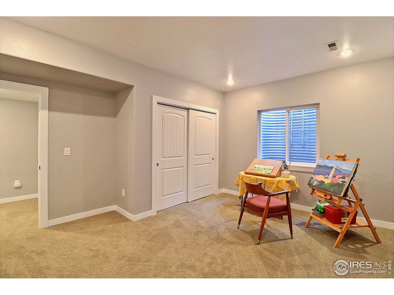 6801 West 34th St Road Greeley, CO 80634 - Photo 34 of 40 a backyard of a house with table and chairs