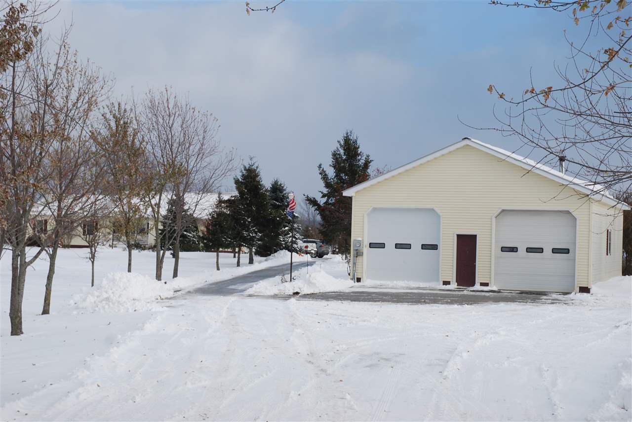 21 Lord Road Swanton, VT 05488 - Photo 3 of 25