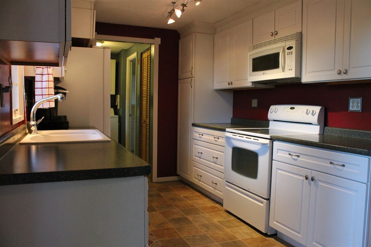 1 South Blueberry Lane Rochester, NH 03867 - Photo 3 of 17