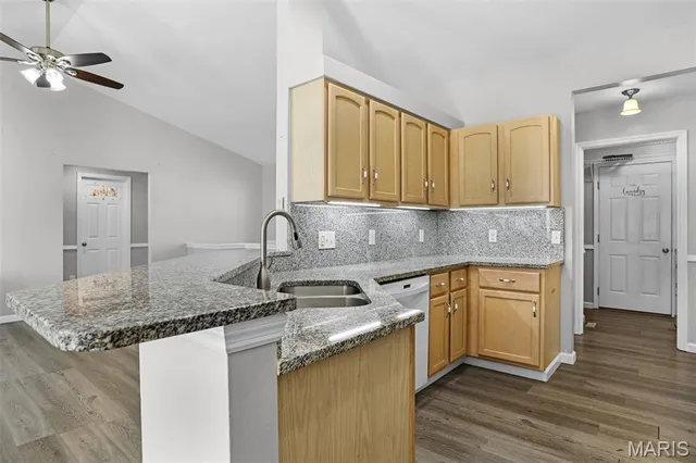 $369,900 | 211 Butternut Stage Drive, St. Peters, MO 63376