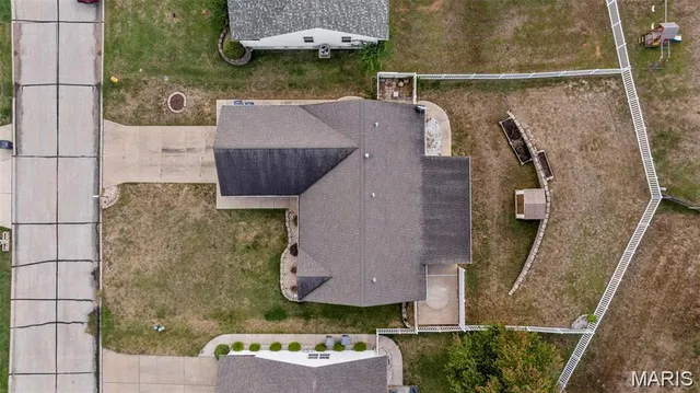 $369,900 | 211 Butternut Stage Drive, St. Peters, MO 63376