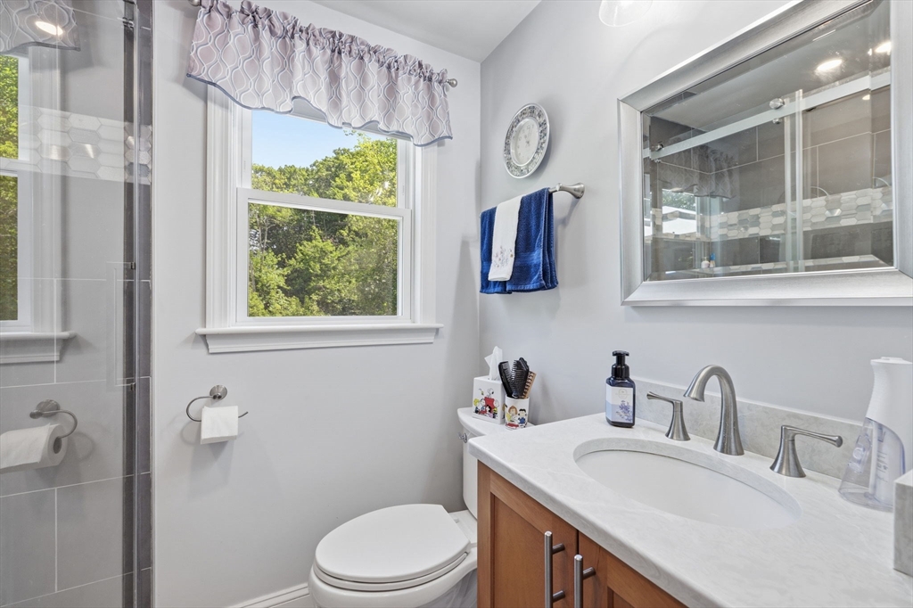 18 Tremont Street Billerica, MA 01821 - Photo 38 of 42