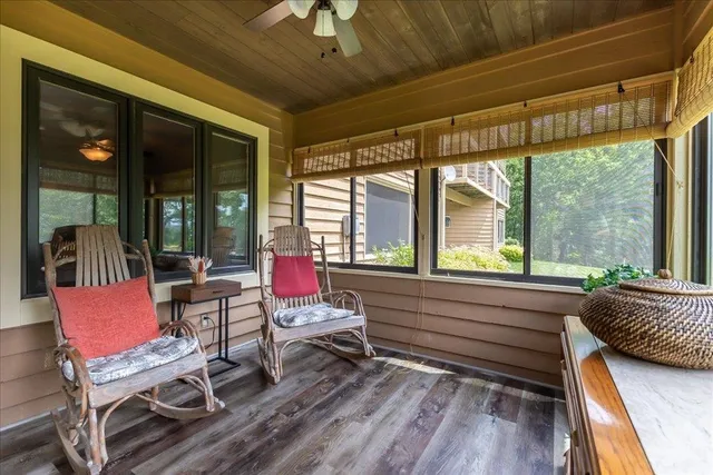 $169,900 | B2 Long Bay Point Drive, Galena, IL 61036