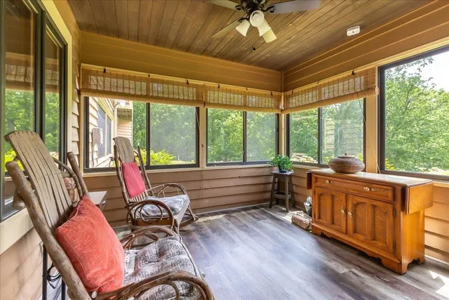 $169,900 | B2 Long Bay Point Drive, Galena, IL 61036