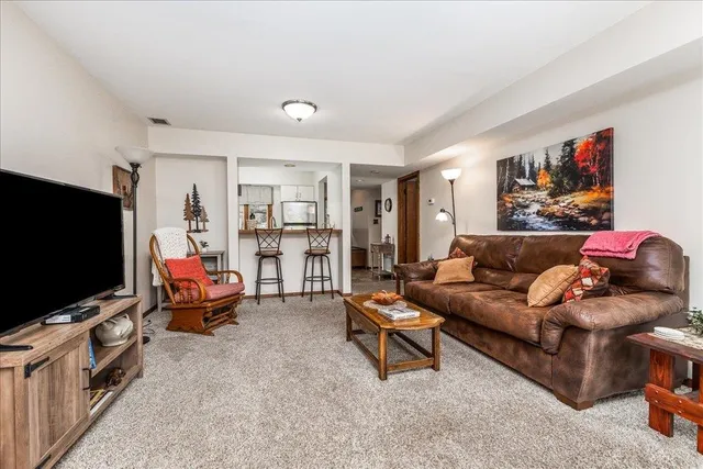 $169,900 | B2 Long Bay Point Drive, Galena, IL 61036