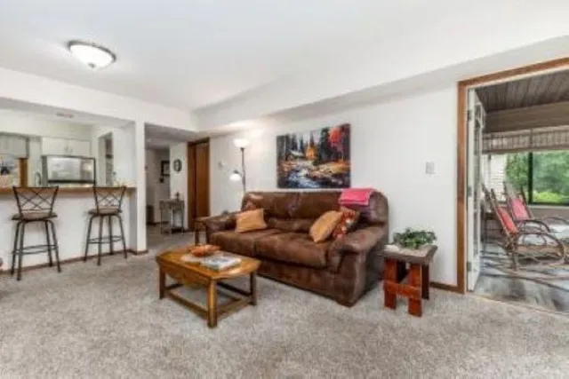 $169,900 | B2 Long Bay Point Drive, Galena, IL 61036