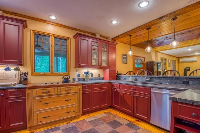 $3,500 | 34 Mirror Lake Drive, Tuftonboro, NH 03853