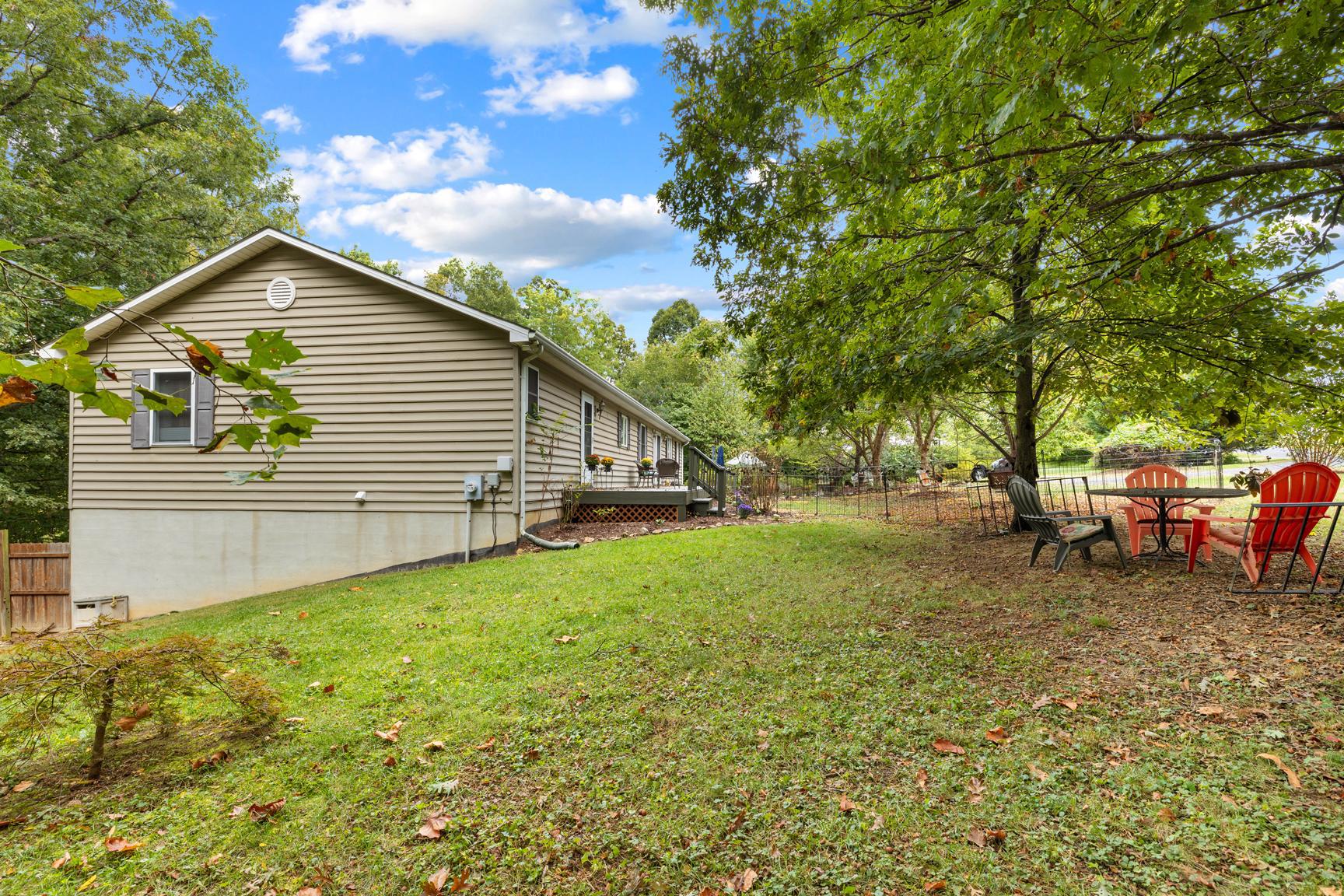 2891 Saumsville Road Maurertown, VA 22644 - Photo 61 of 68 Exterior side yard