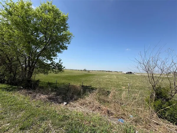 $675,000 | 717 Smith Road, Ponder, TX 76259