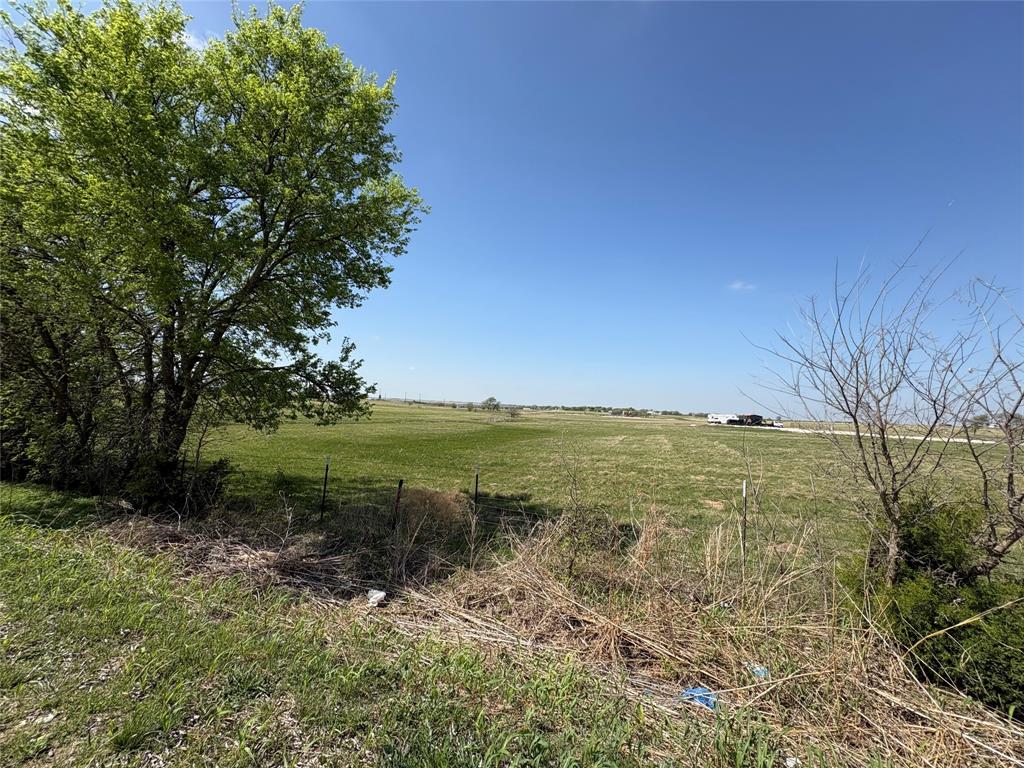 717 Smith Road Ponder, TX 76259 - Photo 4 of 6