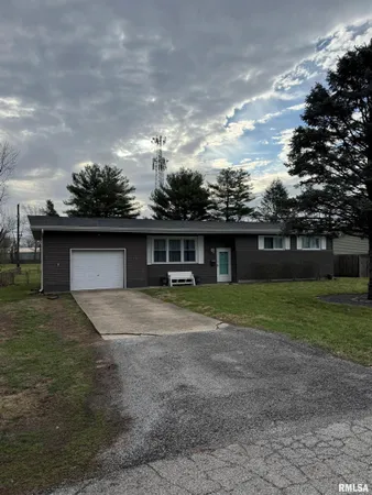 $175,000 | 19 Knollcrest Lane, Chatham, IL 62629