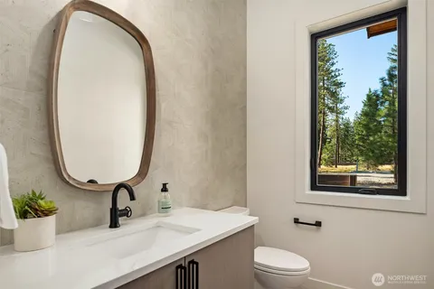 $2,350,000 | 1971 Wanawish Loop, Ronald, WA 98940