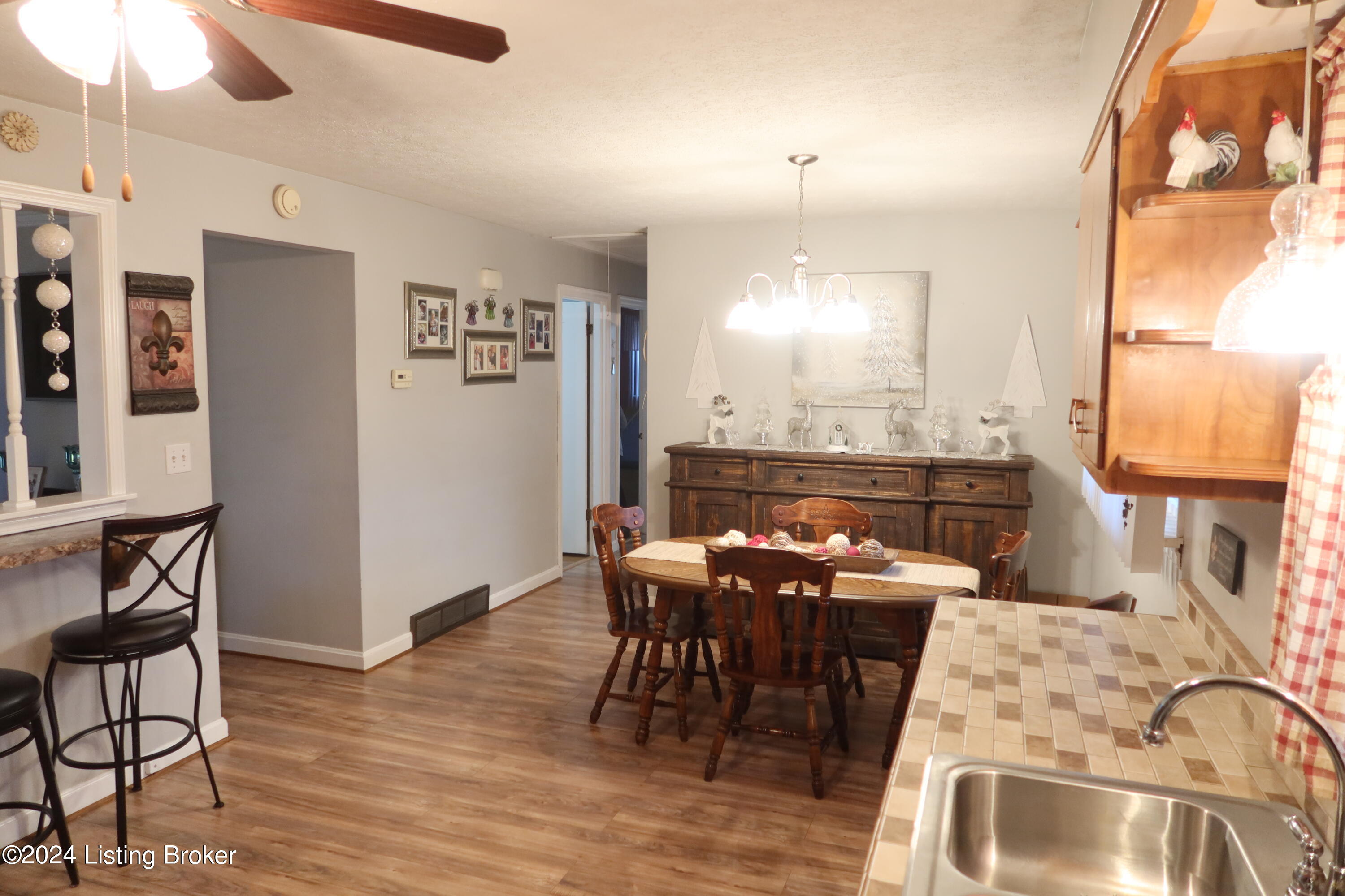 5013 Maryman Road Louisville, KY 40258 - Photo 10 of 33 2024-01-08 06.01.15