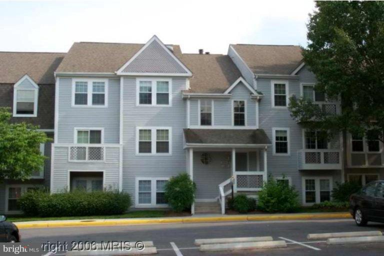 12938 Grays Pointe Road, Unit B Fairfax, VA 22033 - Photo 1 of 14 Exterior (Main)
